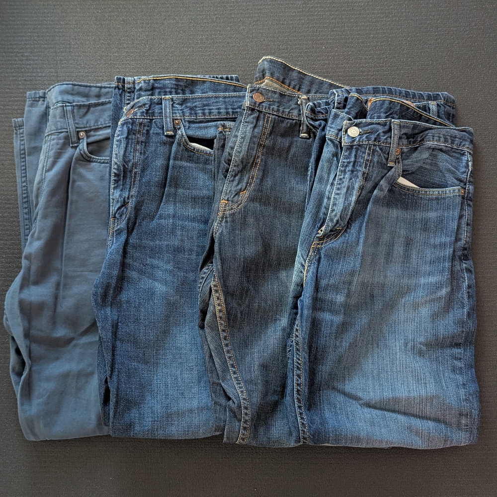 Men’s Levi’s Jeans Lot (4 Pairs, Mixed Sizes & Washes)